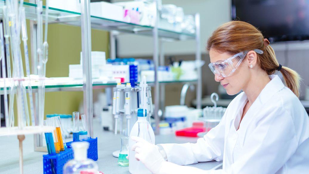 潤滑油檢測，精心提煉七大質量鑒別指標